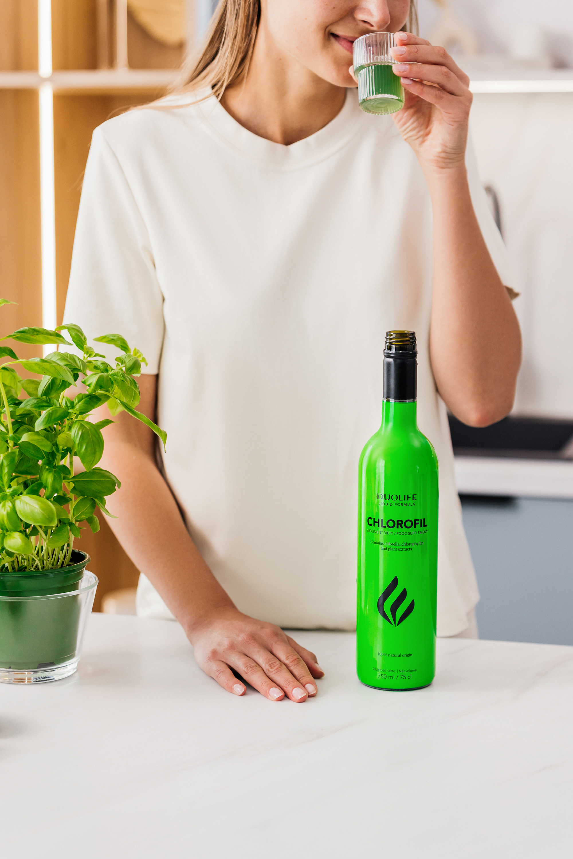 DuoLife Chlorofil Premium 750 ml – Płynna Energia, Głęboki Detoks, Alkalizacja i Oczyszczanie Organizmu — miniatura 2