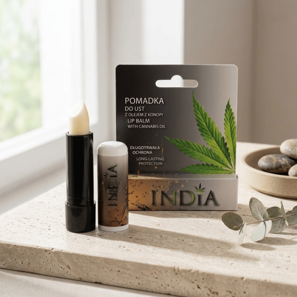 Ochronna Pomadka do Ust z Olejem Konopnym 3.8g – India Cosmetics — miniatura 2