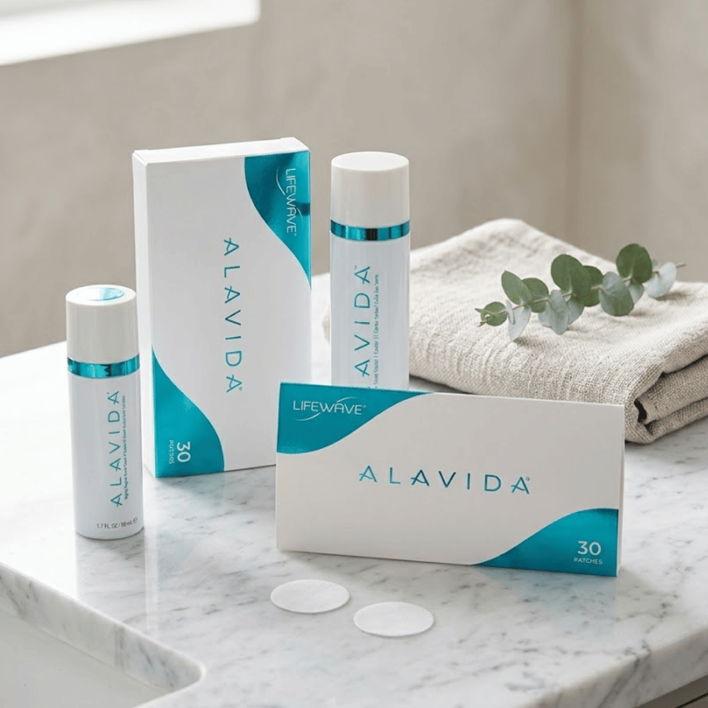 LifeWave Alavida™ Regenerating Trio – Zestaw Kosmetyków na Dzień i na Noc + 2 Opakowania Plastrów Fototerapeutycznych — miniatura 3